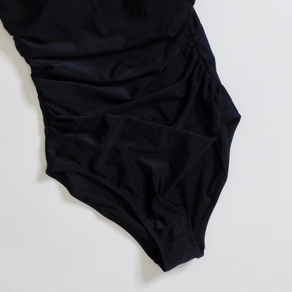 NWT!! J. CREW Factory One Shoulder Ruched Swimsuit One-Piece Solid Black Medium - Picture 5 of 16